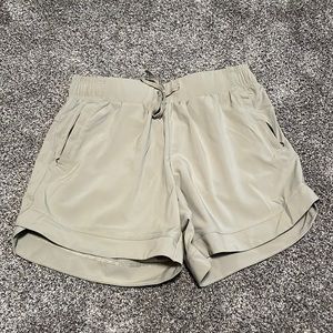 Safe green Calia women’s journey woven 5” shorts